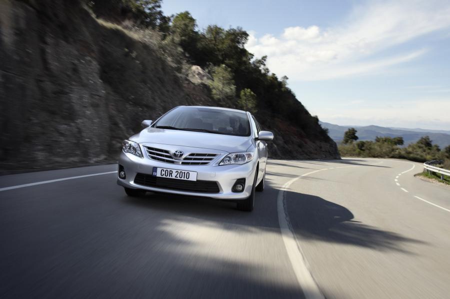  Toyota Corolla 2011 года  (фото 34 из 76)
